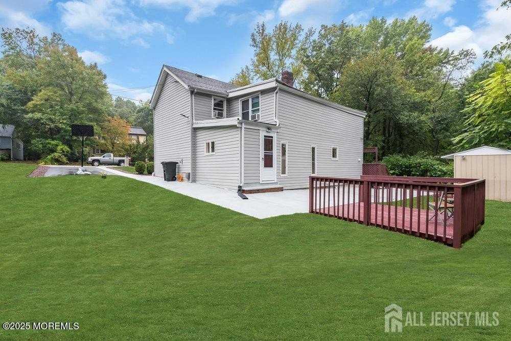 13 Smiths Ln - Photo 3 of 21