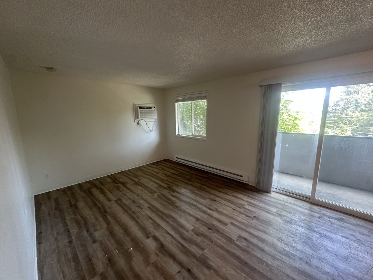 226 East 7th AvenueApt 3 #3 - Photo 4 of 12