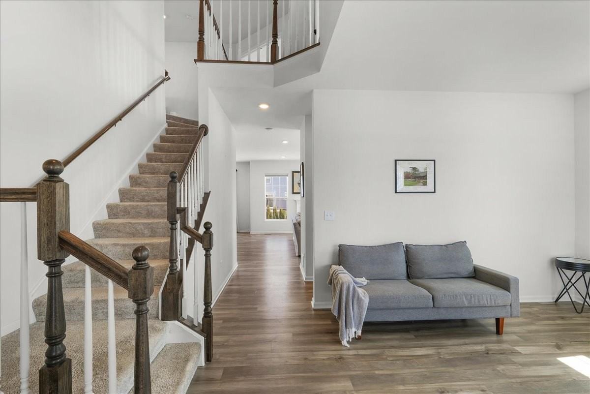 15312 S Sawgrass Cir - Photo 2 of 37