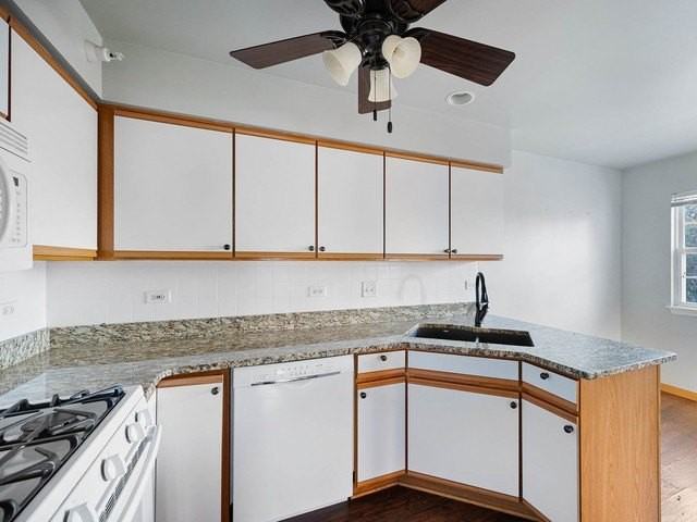 2552 Dickens Dr #2552 - Photo 5 of 12