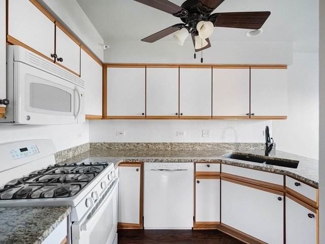 2552 Dickens Dr #2552 - Photo 6 of 12