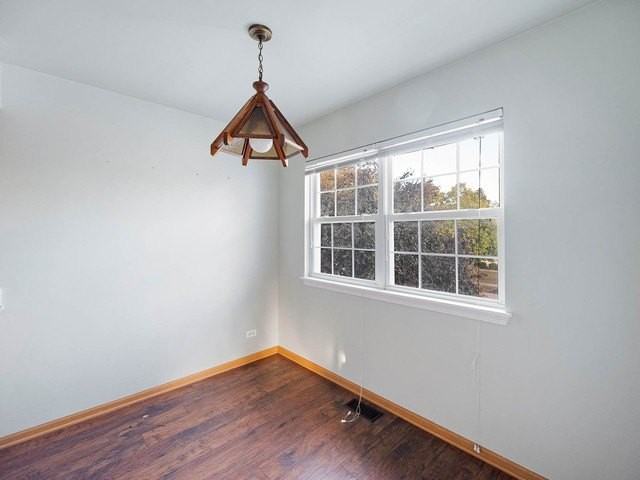 2552 Dickens Dr #2552 - Photo 7 of 12