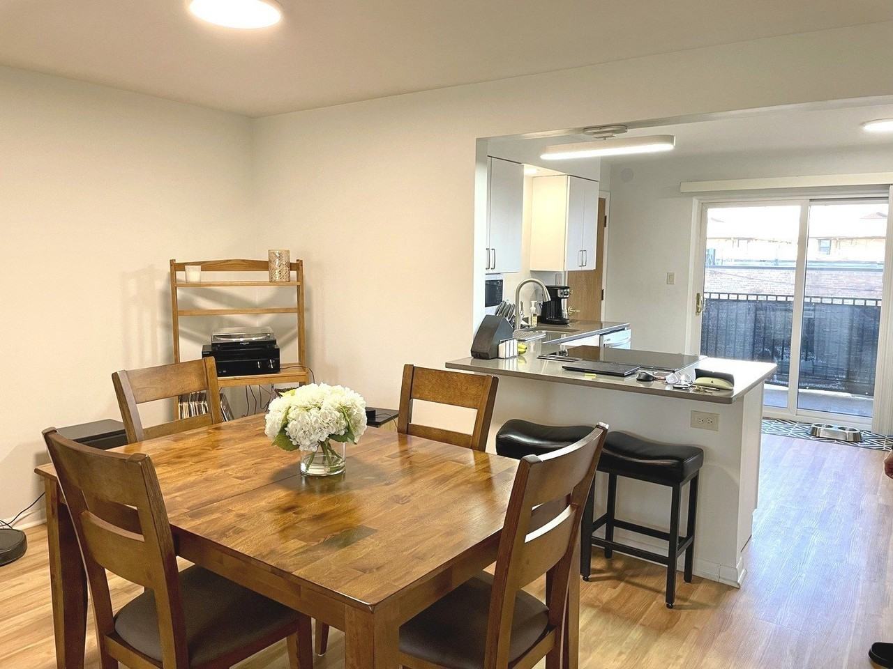 1539 Park Ave #2N - Photo 4 of 10