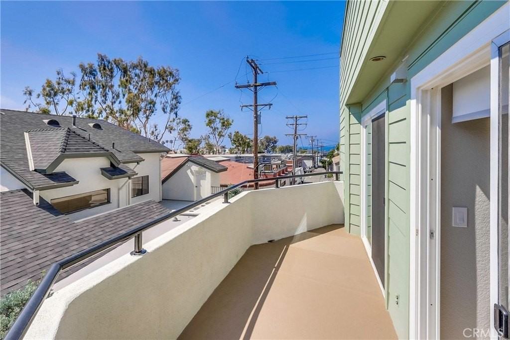 312 Broadway St #2 - Photo 3 of 24