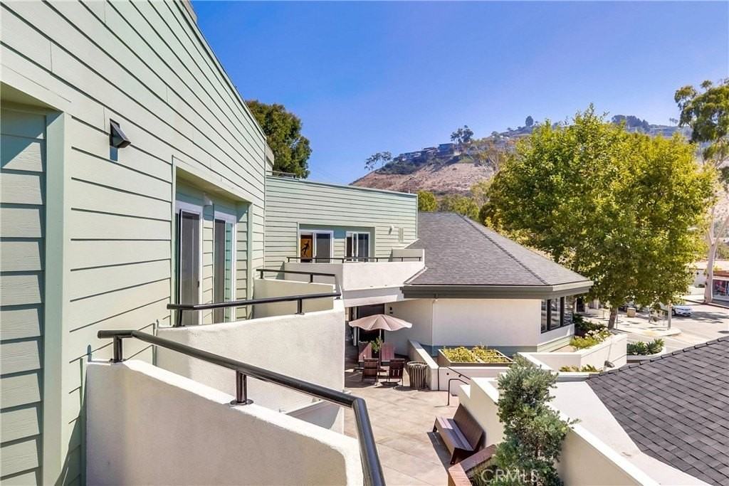 312 Broadway St #2 - Photo 5 of 24