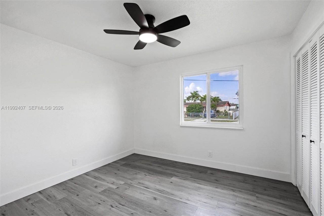 1867 Northwest 8th Avenue - Photo 4 of 29