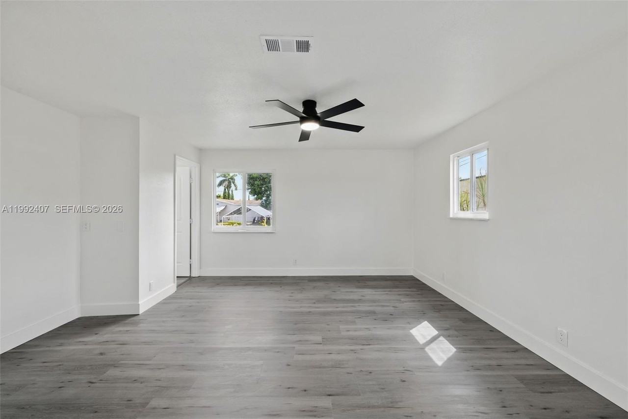 1867 Northwest 8th Avenue - Photo 6 of 29