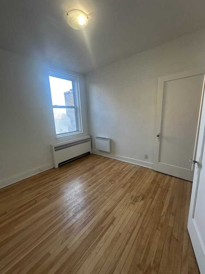 698 Rue Saint-Gabriel #30 - Photo 4 of 10