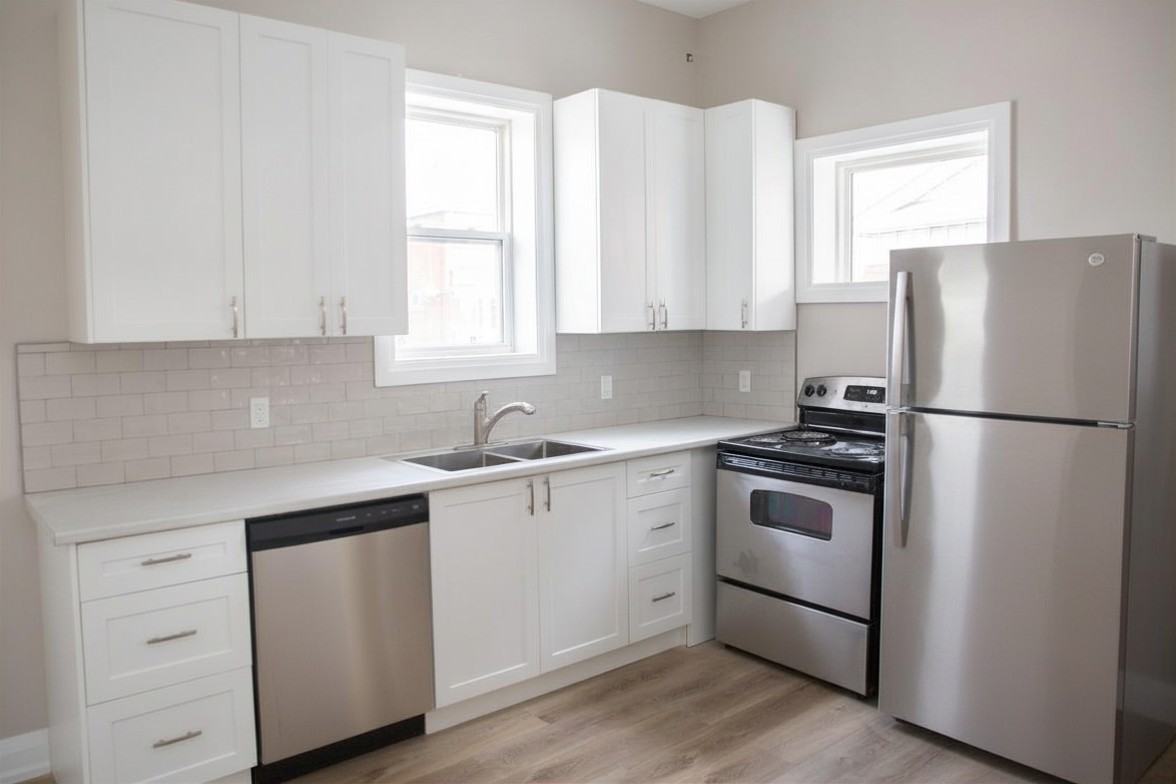 53 Manitoba Street - Photo 2 of 11