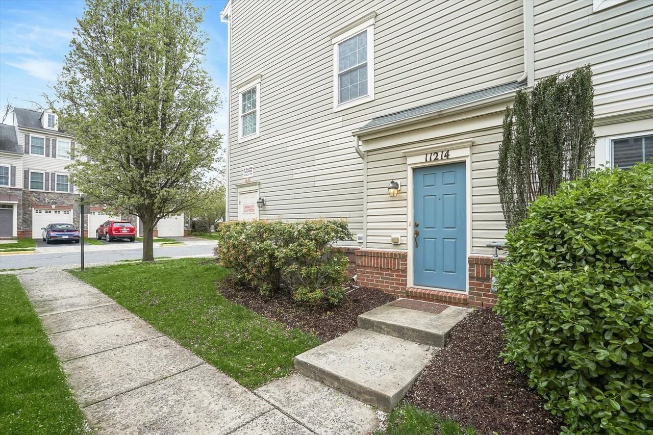 11214 Wortham Crest Cir #1 - Photo 3 of 35