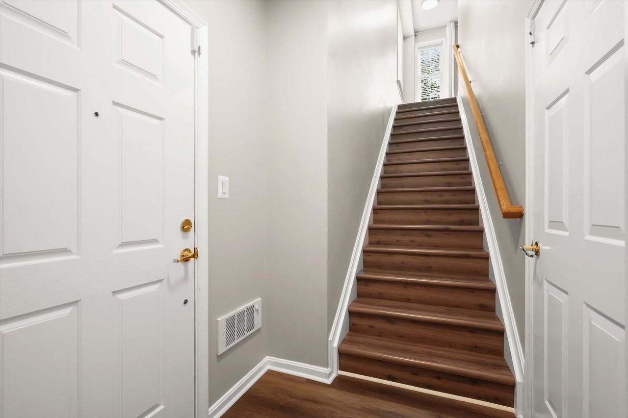 11214 Wortham Crest Cir #1 - Photo 5 of 35