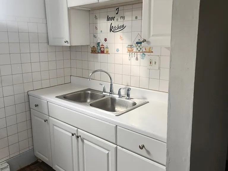 617 Glenwood Glenwood  C #C - Photo 7 of 9