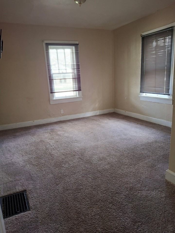 2308 Pitt Street - JJ Bean #1 - Photo 6 of 7