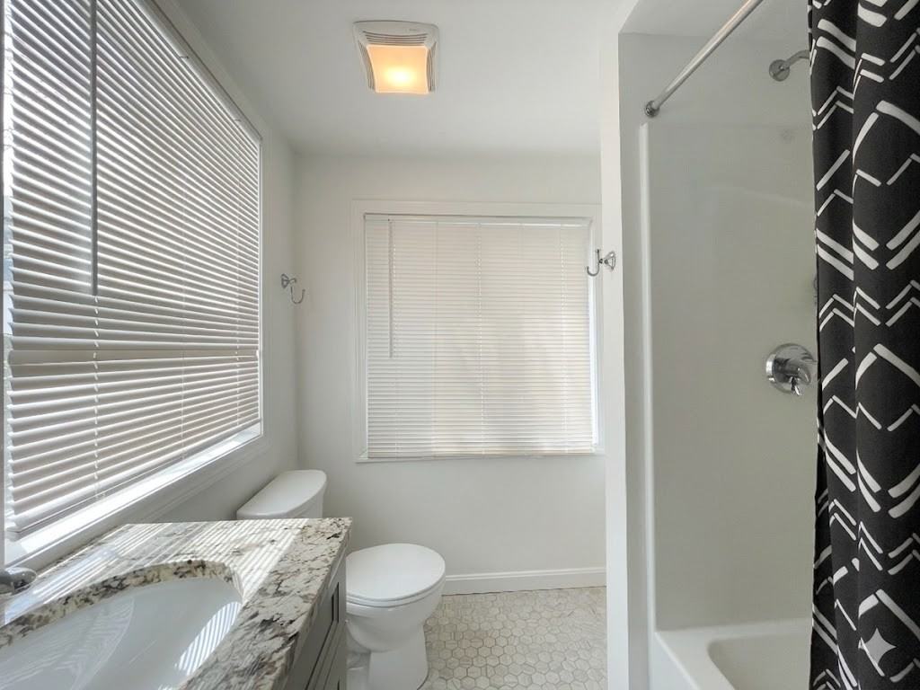48 Derby St #1 - Photo 4 of 11
