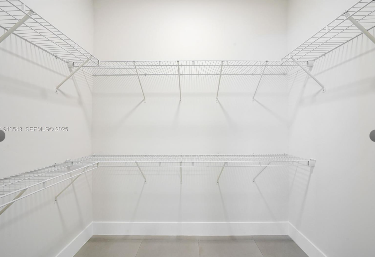 4313 East 8th Court #B - Photo 5 of 16