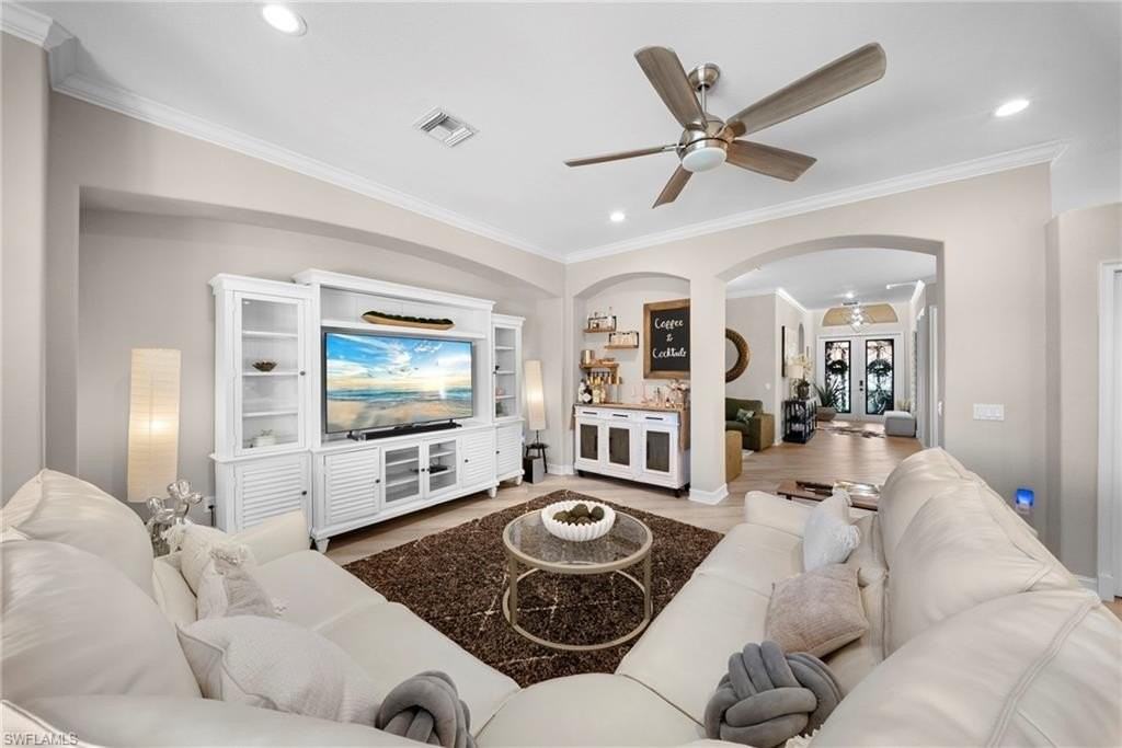 14321 Manchester Dr - Photo 7 of 50