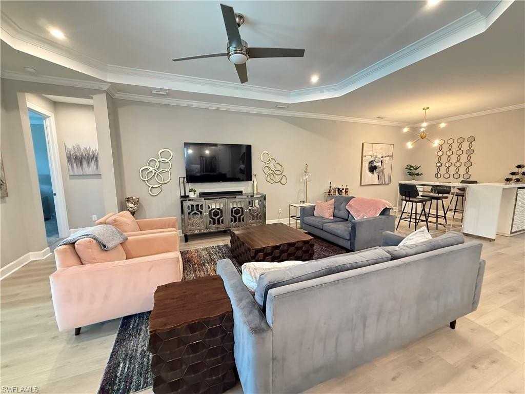 8915 Cappello Ct - Photo 6 of 48