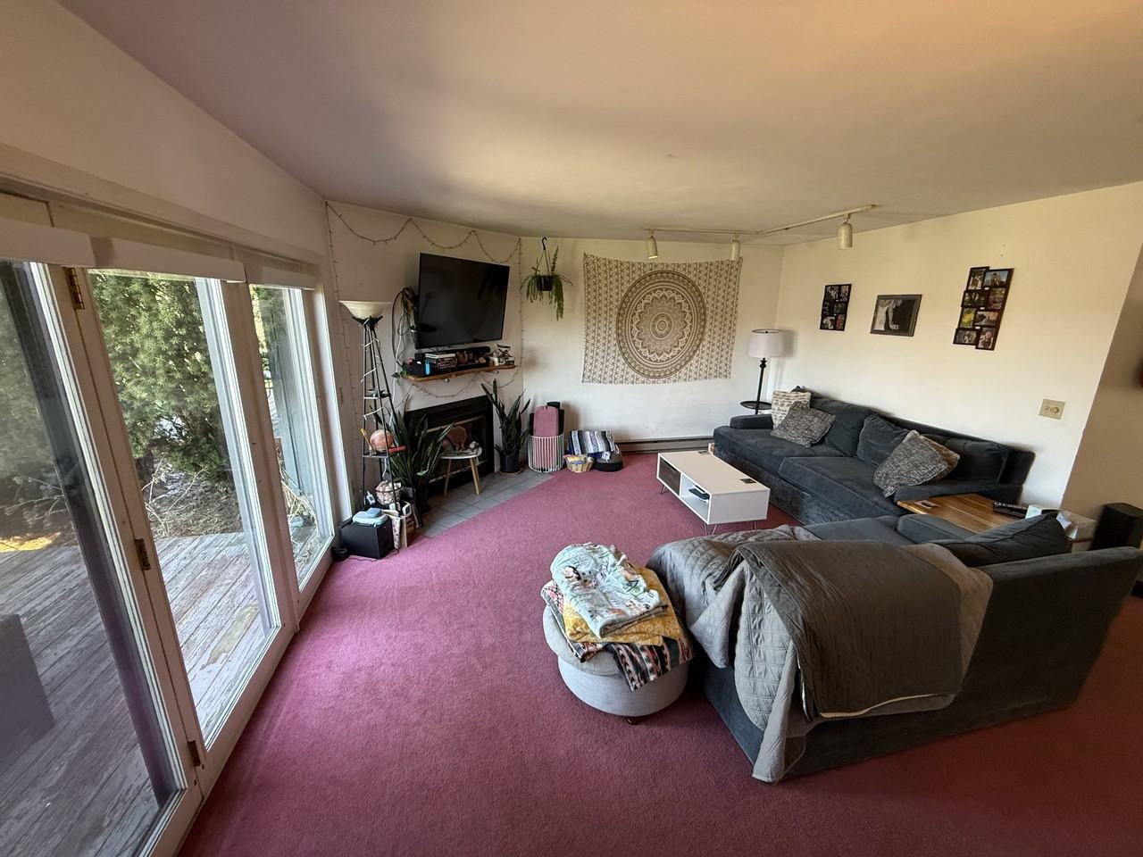 160 Westview Ln - Photo 4 of 14