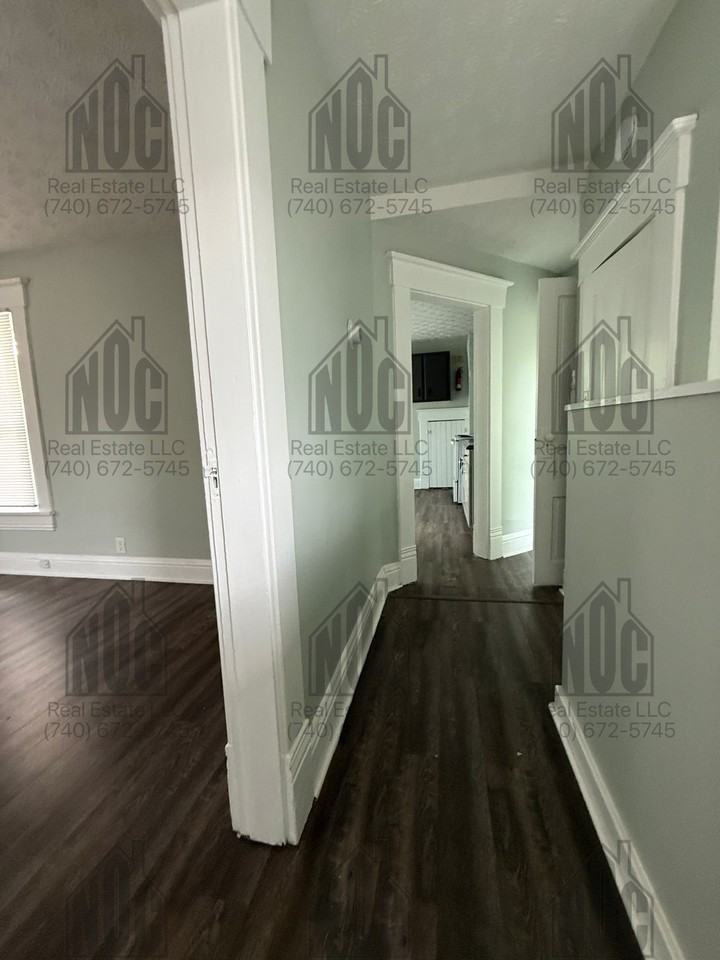 160 160 1/2 Lake St. - 160 1/2 #160-1-2 - Photo 6 of 13