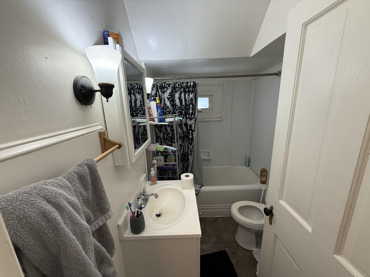 121 Linden Ave #1 - Photo 7 of 8