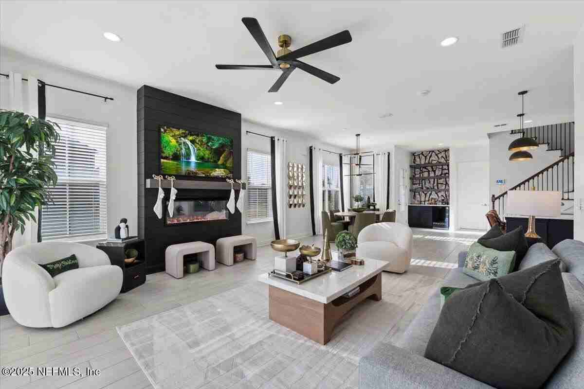 492 Rum Runner Way - Photo 4 of 50