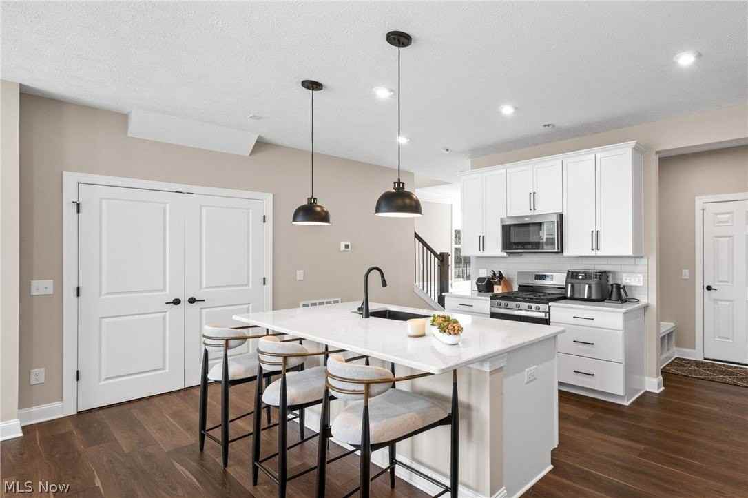 795 N Parkside Dr - Photo 6 of 44