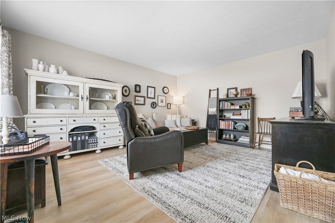 12445 Cleveland Ave Nw - Photo 4 of 50