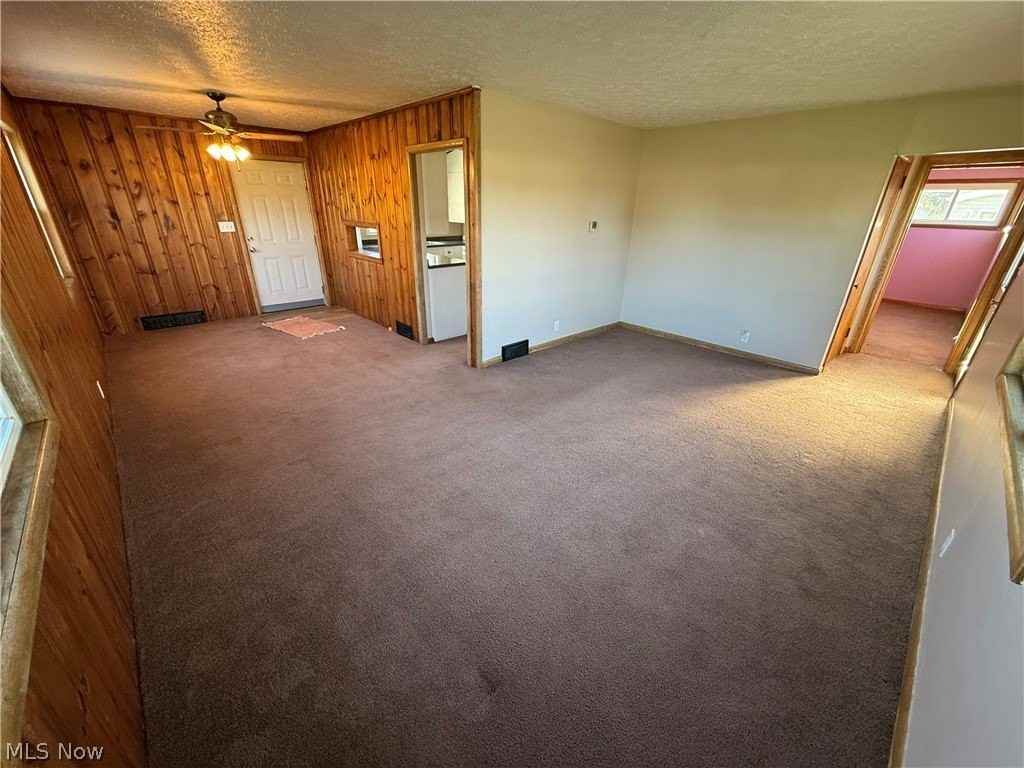 2024 Delaware Dr Se - Photo 5 of 24