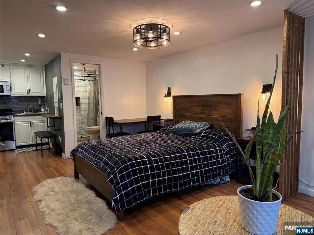 42 Willow Wood Sq - Photo 5 of 32