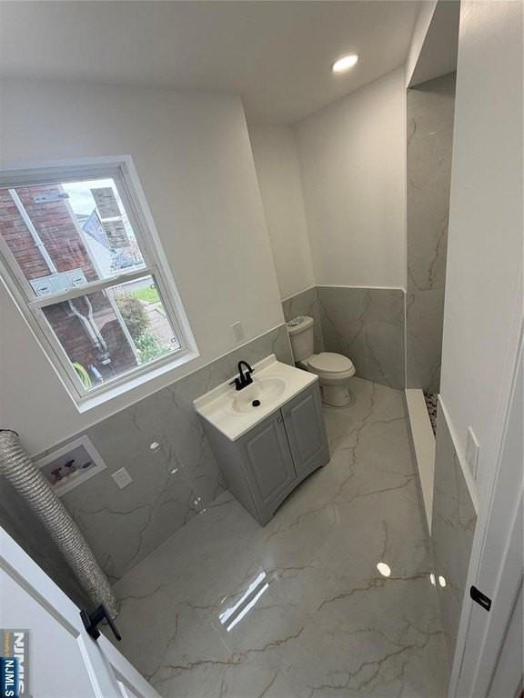 66 Harrison Ave - Photo 2 of 6