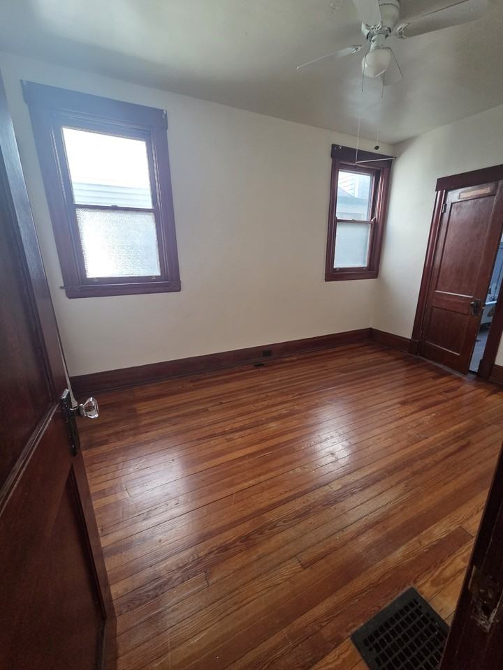 229 East 5th Street #1 - Photo 4 of 6