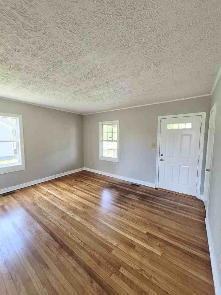 2917 Creighton Rd #1 - Photo 7 of 28