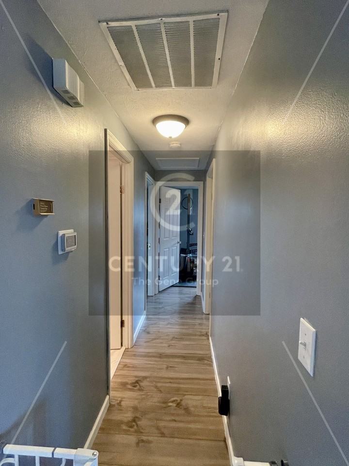 5051 Bluffview Dr #1 - Photo 7 of 34