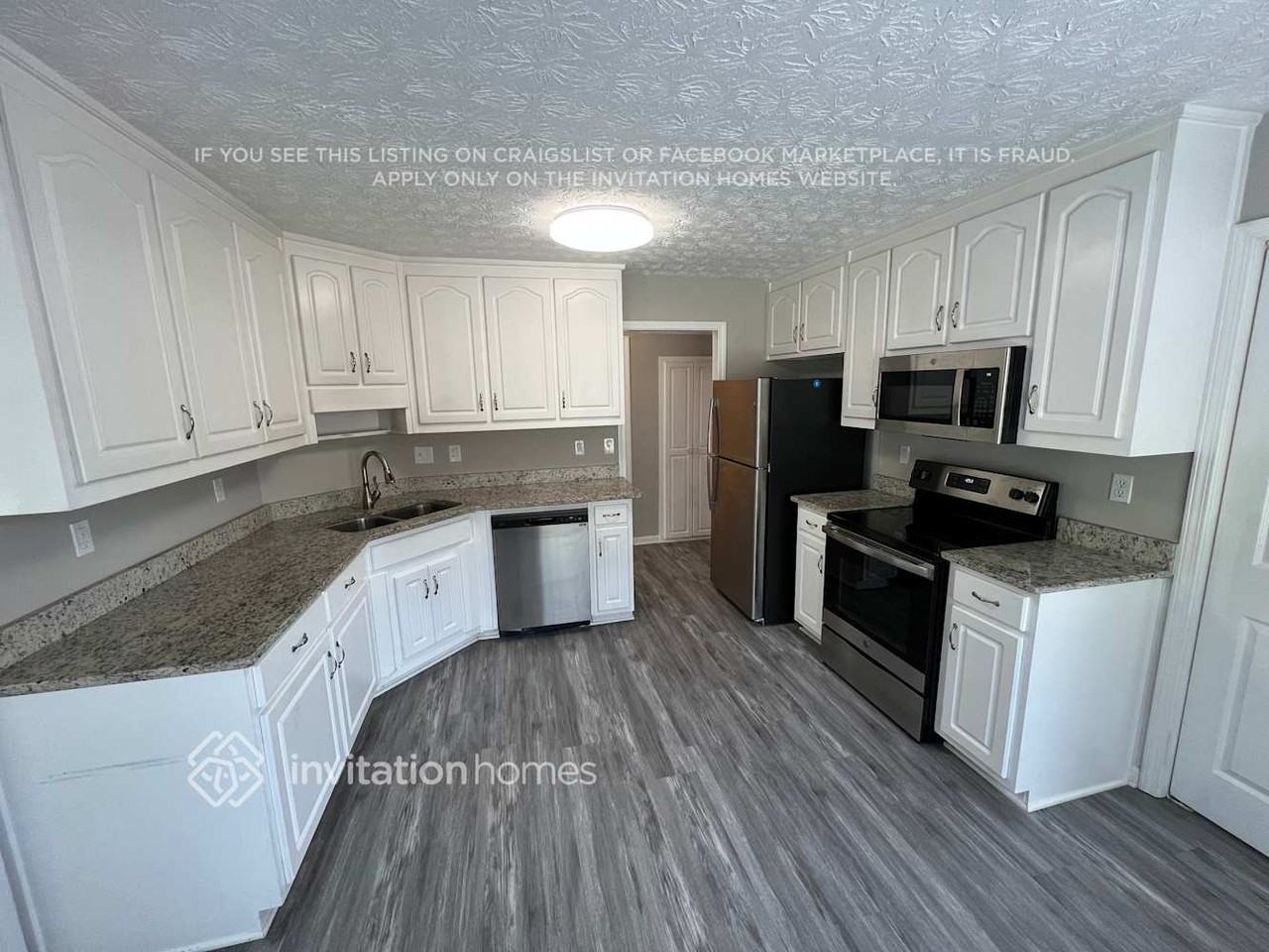 115 E Lawn Dr - Photo 5 of 13