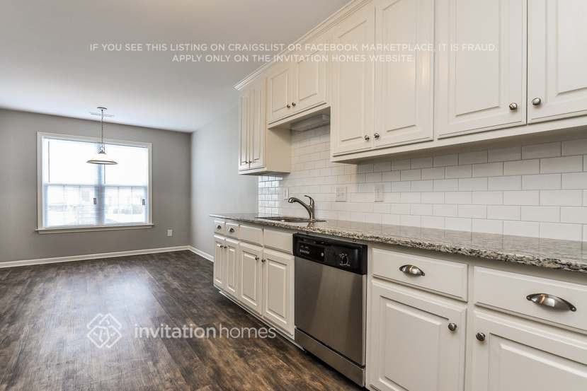 312 Whitehall Ct - Photo 7 of 21