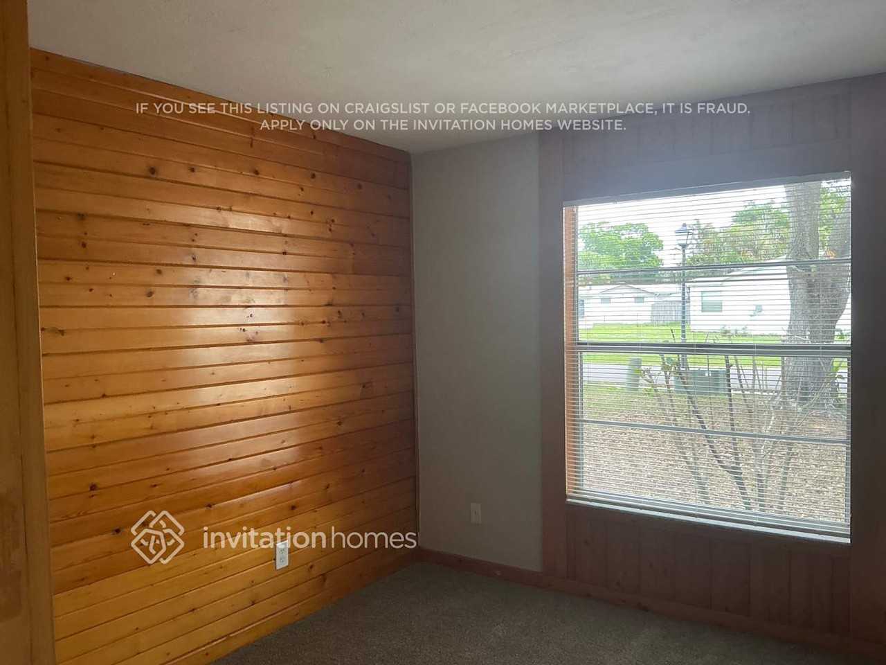 2092 59th Way N - Photo 7 of 12