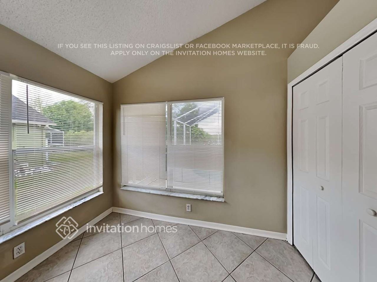 403 Steamboat Blvd - Photo 4 of 18