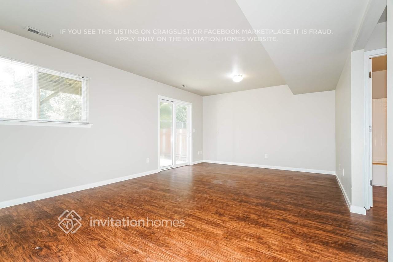 3710 232nd Street Ct E - Photo 7 of 18