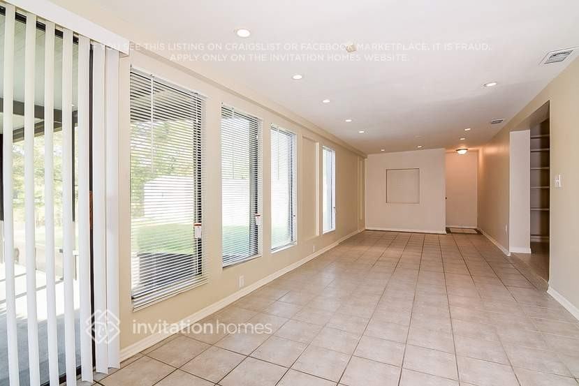 8512 Misty River Ct - Photo 5 of 12