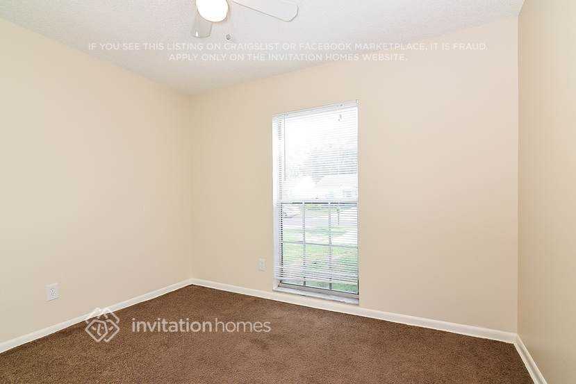 8512 Misty River Ct - Photo 7 of 12