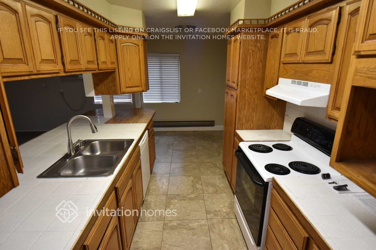 209 Bart Ave - Photo 5 of 13