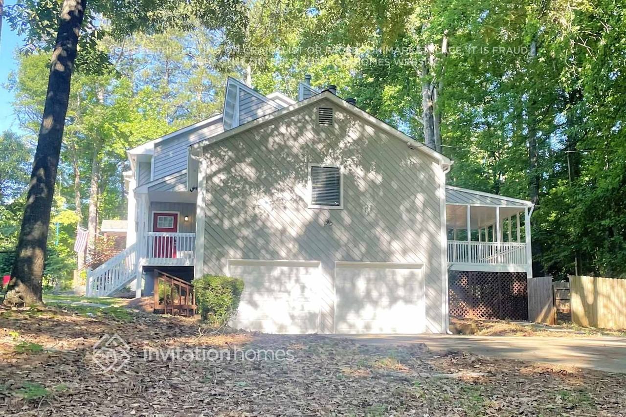 310 Homestead Cir Nw - Photo 2 of 24