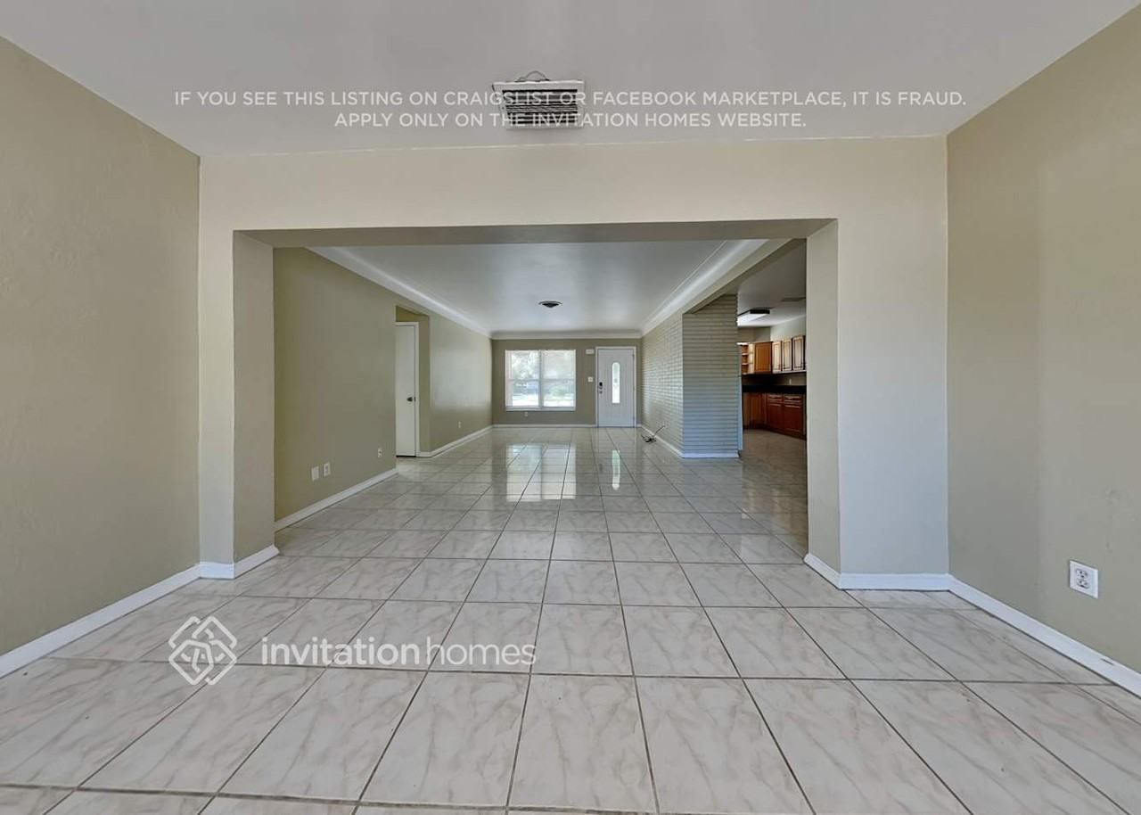 4301 32nd Ave N - Photo 5 of 19