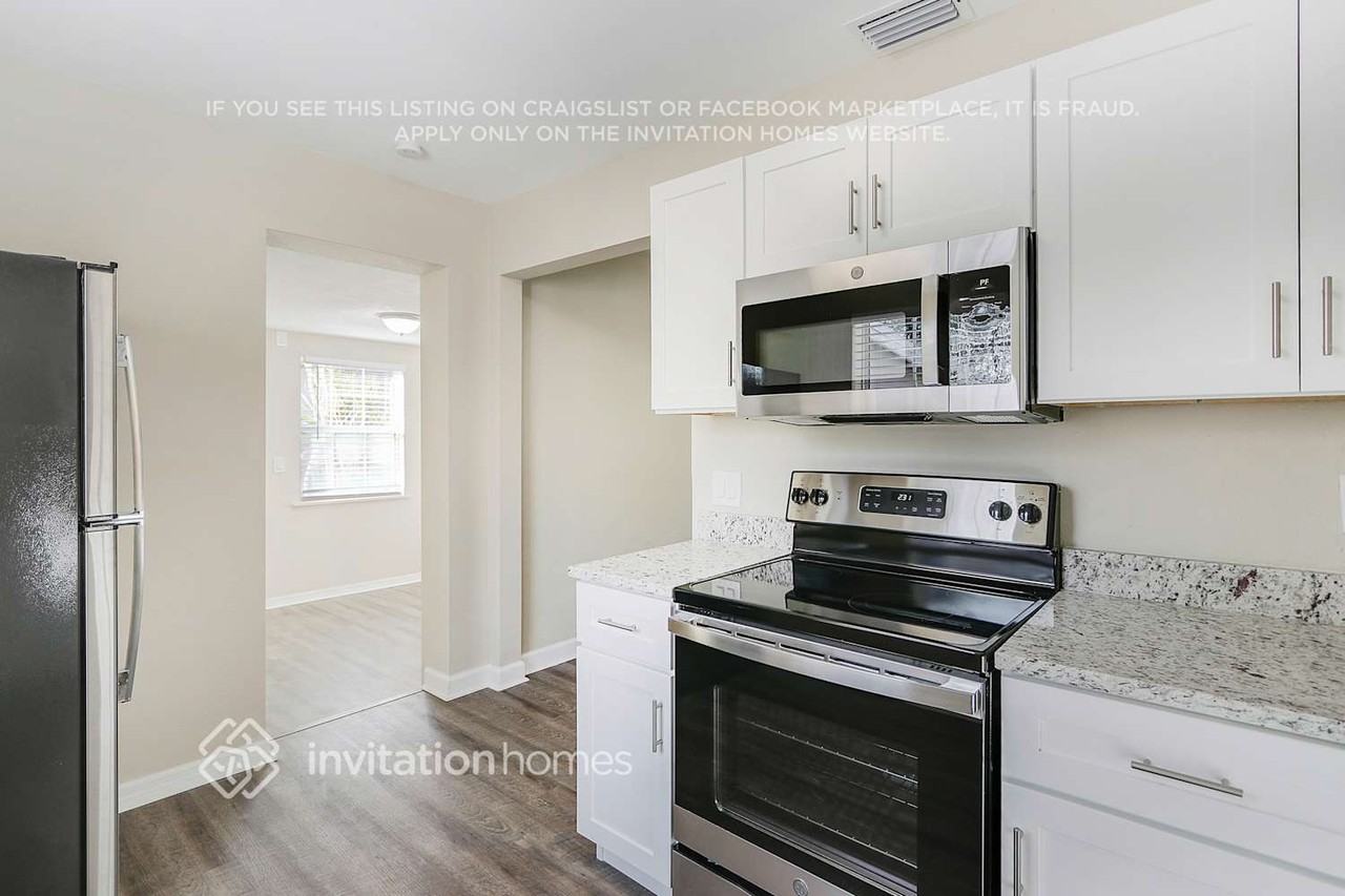 2826 17th Ave N - Photo 7 of 16