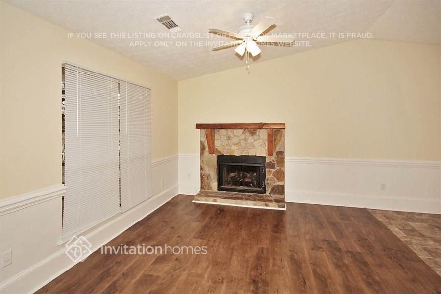 5155 Sugar Crest Dr - Photo 3 of 18