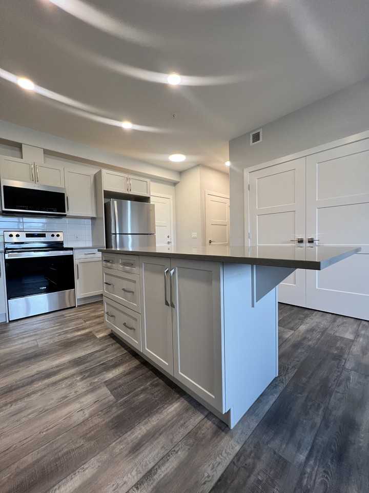85th & Park - Photo 3 of 25
