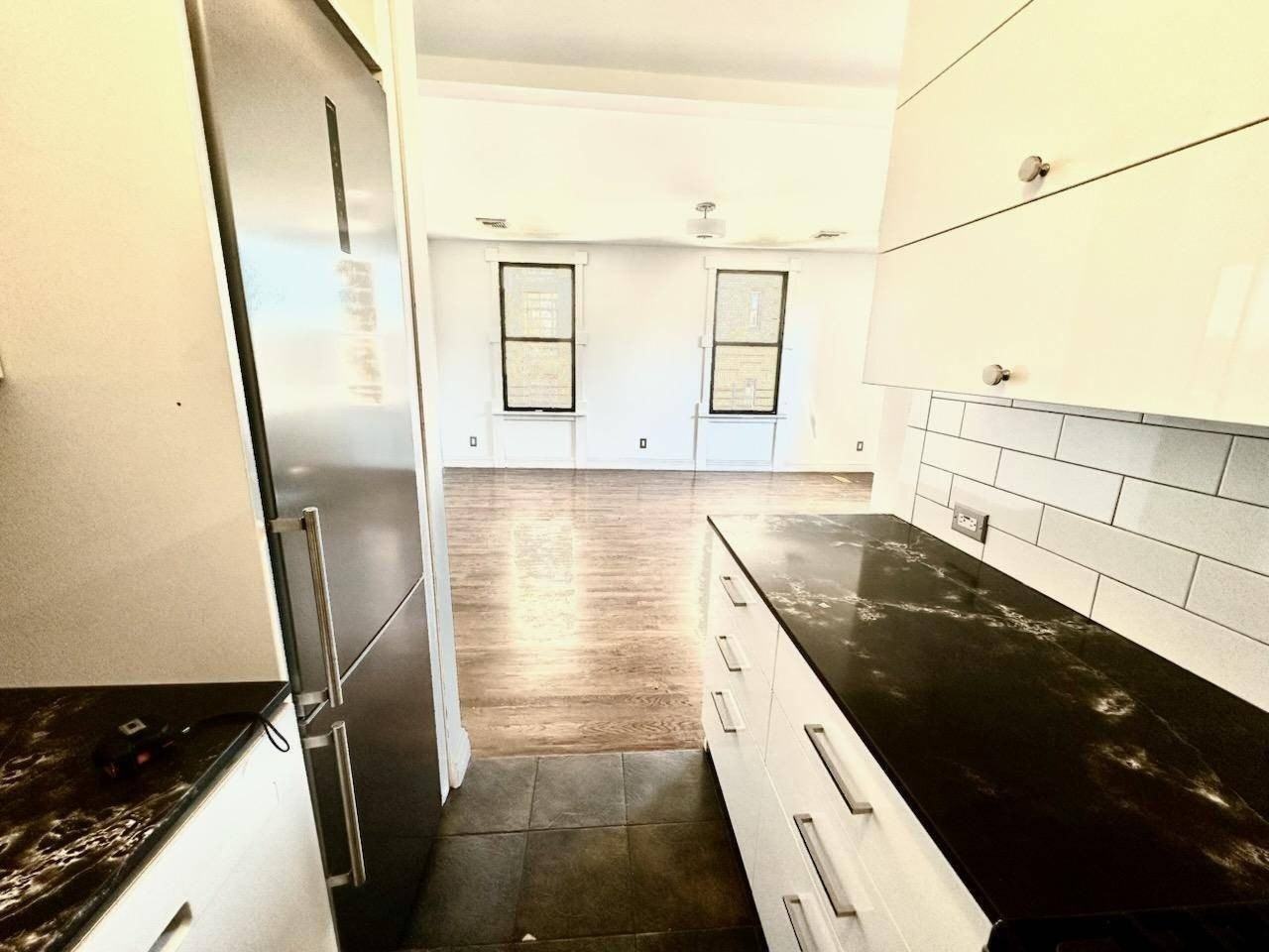 42 Park Ter E #2R - Photo 3 of 11