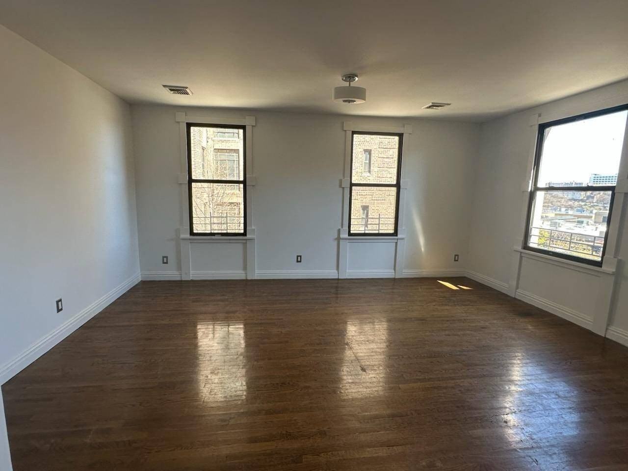 42 Park Ter E #2R - Photo 7 of 11