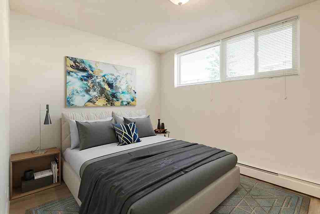 Dorchester Apartments - Photo 3 of 24