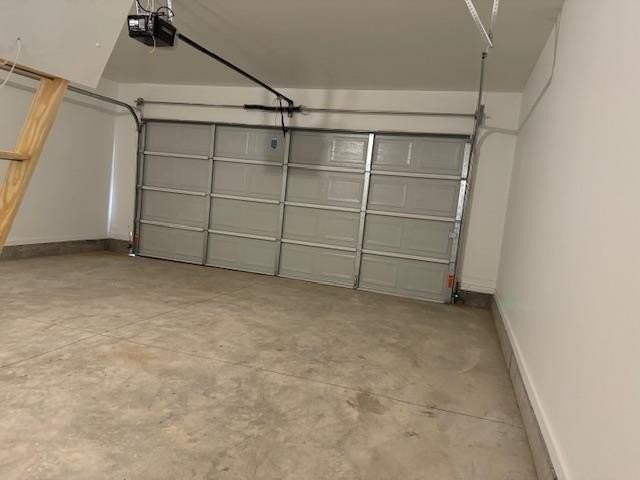 6809 Se 84th St - Photo 6 of 33